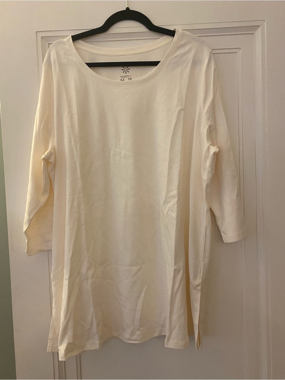 Isaac mizrahi live brand cream t shirt 2 x-new